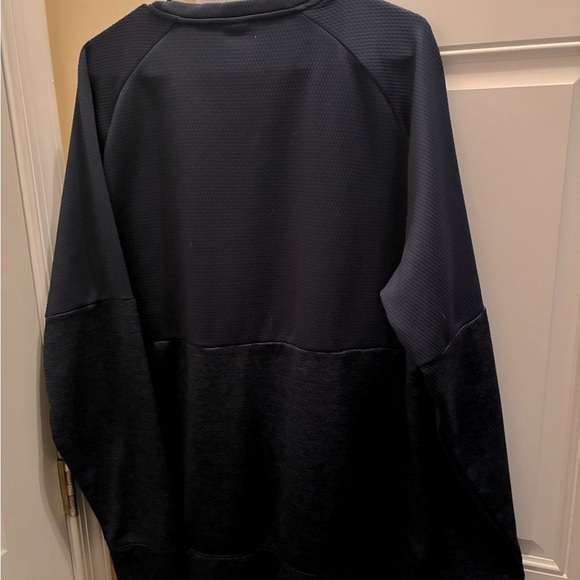 Reebok Sweatshirt - Picture 2 of 5